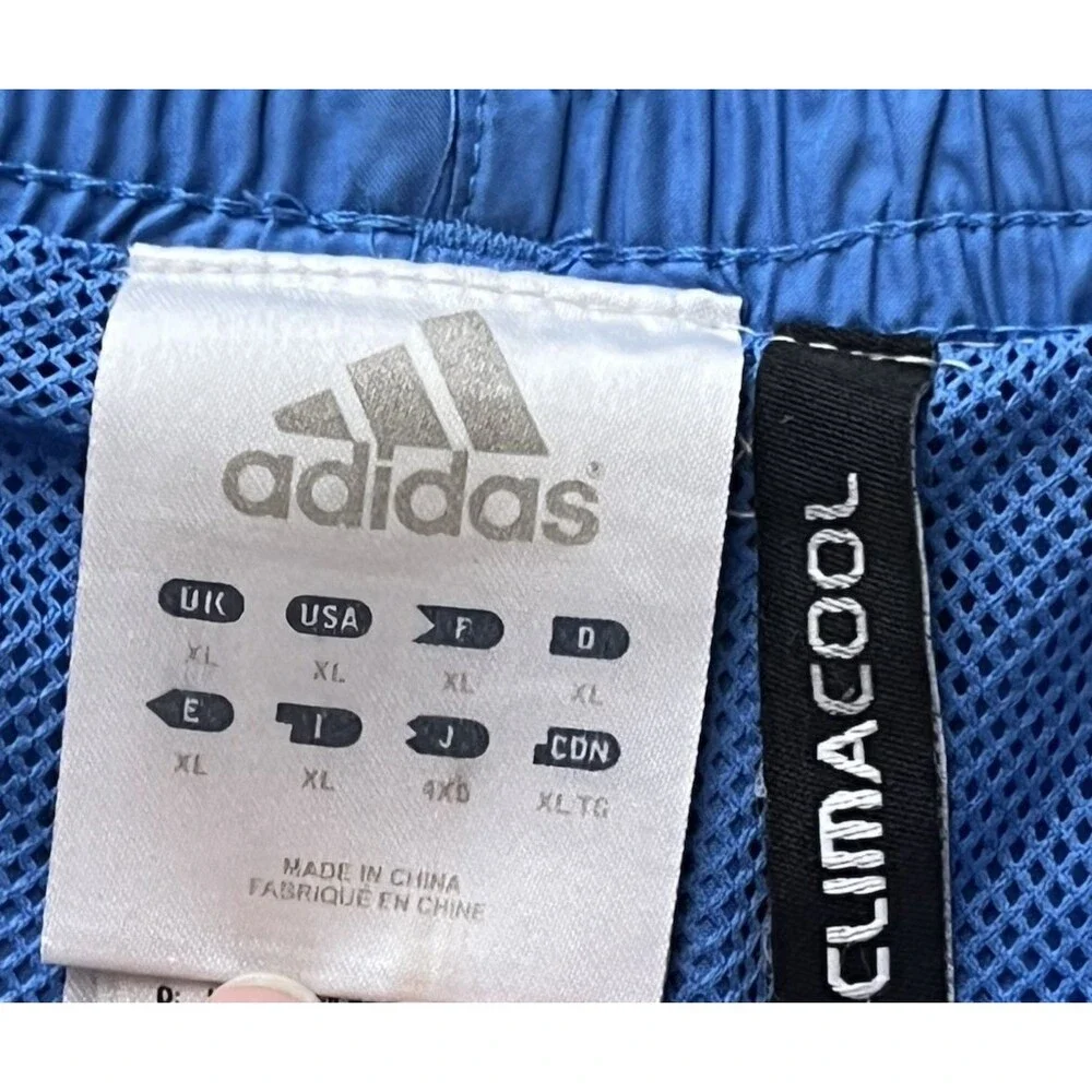 Adidas Mens Blue Striped Swim Trunks Size XL Drawstring Mesh Lined Pockets